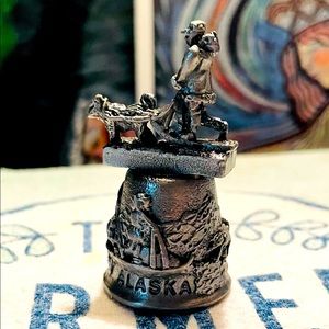 PEWTER THIMBLE - Alaskan Musher and Sled Dogs. ALASKA.